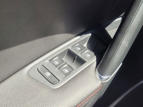 Used 2018 Volkswagen GTI SE image 14