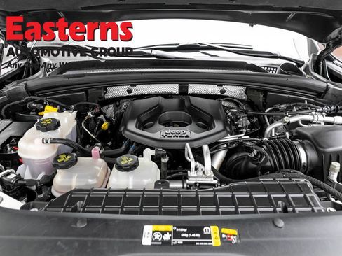 Used 2023 Jeep Grand Cherokee 4WD 4xe image 7
