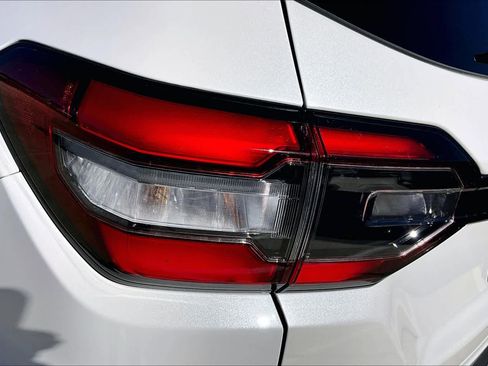 Used 2025 Honda Pilot EX-L image 28