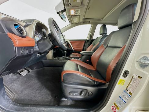 Used 2014 Toyota RAV4 Limited image 13