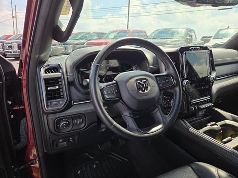 Used 2024 RAM 1500 Limited AWD/4WD image 8