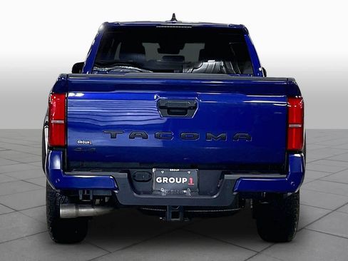 Used 2025 Toyota Tacoma TRD Off-Road w/ TRD Off Road Upgrade Package image 5