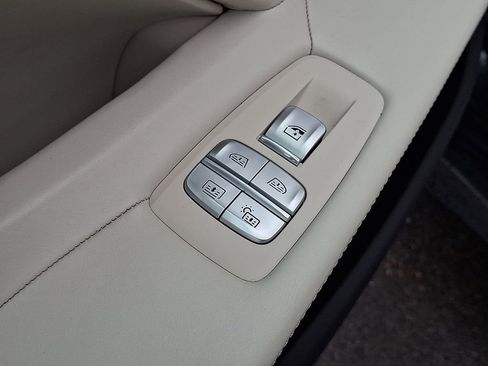 Used 2016 BMW 750i xDrive AWD/4WD image 14