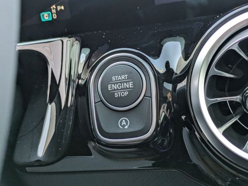 New 2025 Mercedes-Benz GLA 250 4MATIC image 13
