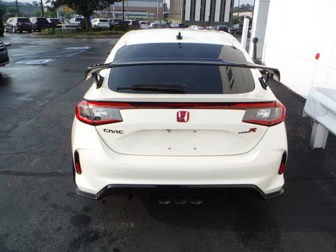 Used 2024 Honda Civic Type R image 15