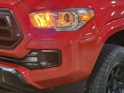 Used 2023 Toyota Tacoma SR AWD/4WD image 14