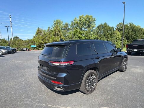 Used 2024 Jeep Grand Cherokee L Summit w/ High Altitude Package AWD/4WD image 11