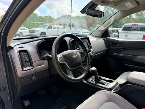 Used 2015 Chevrolet Colorado W/T w/ WT Convenience Package RWD image 13