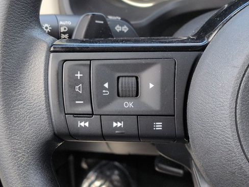 Certified 2023 Nissan Rogue SV FWD image 23