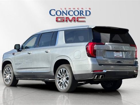 Used 2025 GMC Yukon XL Denali image 6