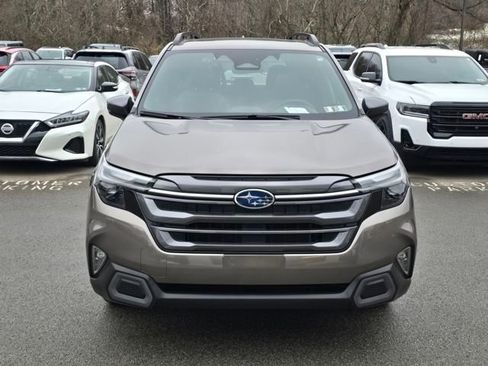 Used 2025 Subaru Forester Limited image 8