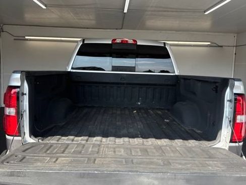 Used 2015 GMC Sierra 1500 SLT w/ SLT Preferred Package AWD/4WD image 26