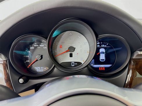 Used 2021 Porsche Macan S image 17