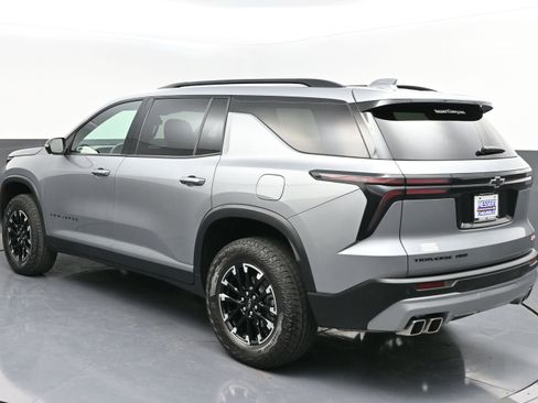 Used 2024 Chevrolet Traverse Z71 AWD/4WD image 5