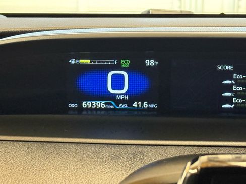 Used 2021 Toyota Prius Prime Limited image 17
