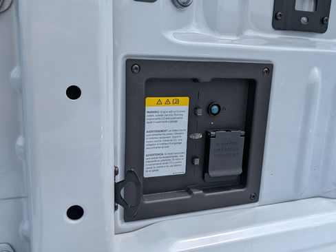 New 2025 Ford F150 Lariat w/ Equipment Group 501A Mid image 10