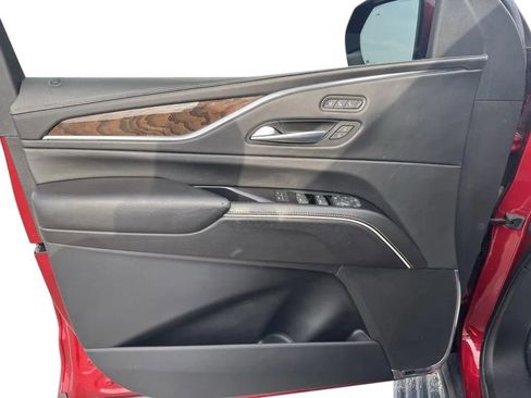 Used 2021 Cadillac Escalade Sport Platinum image 12