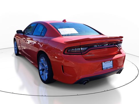 Used 2022 Dodge Charger GT image 4