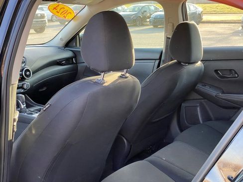 Used 2024 Nissan Sentra SV FWD image 25