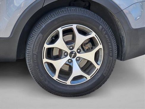Used 2022 Kia Telluride EX FWD image 14