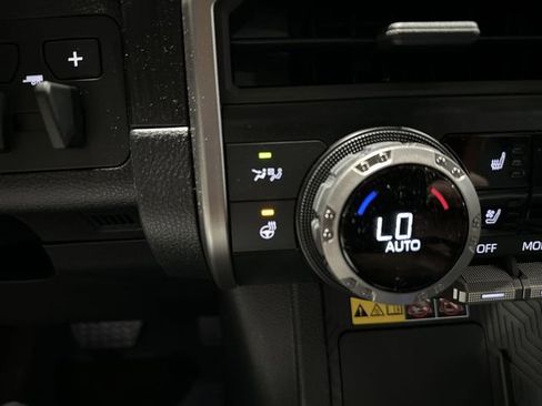 Used 2026 Toyota 4Runner 4WD image 32