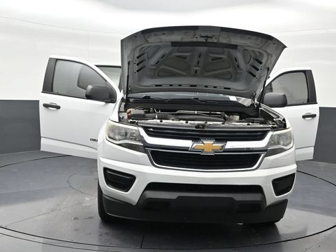 Used 2019 Chevrolet Colorado W/T w/ WT Convenience Package RWD image 36