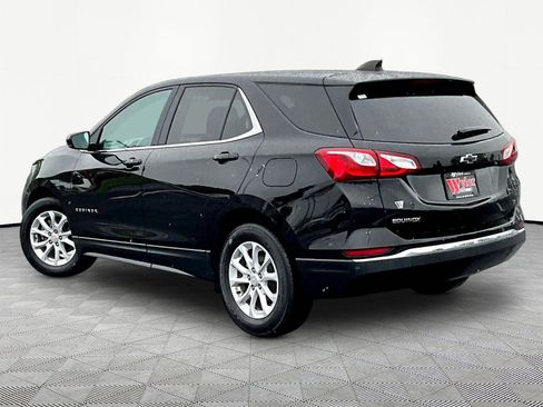 Used 2020 Chevrolet Equinox LT w/ Driver Convenience Package FWD image 4