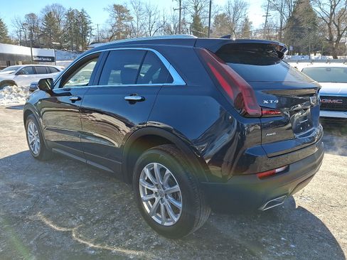 Used 2023 Cadillac XT4 Luxury w/ Cold Weather Package image 4