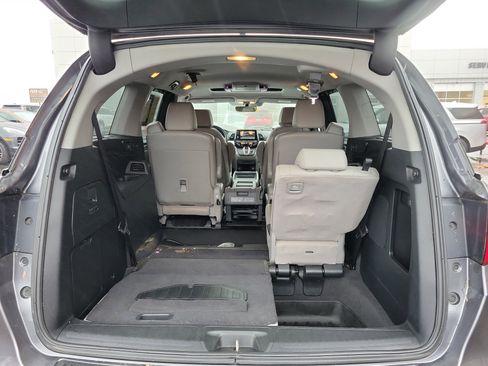 Used 2018 Honda Odyssey Touring image 8