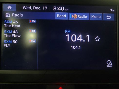 Used 2022 Hyundai Elantra SEL image 25