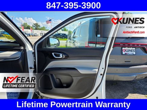 Used 2025 Jeep Compass Limited AWD/4WD image 70
