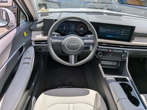 New 2026 Hyundai Sonata SEL FWD image 16