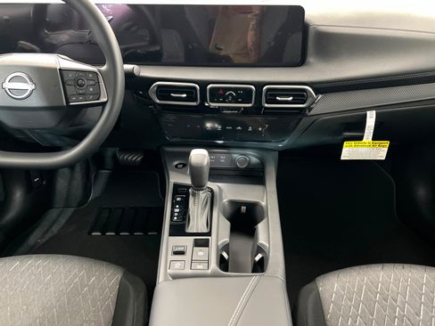 New 2027 Nissan Sentra SV w/ Floor Mat Package FWD image 13