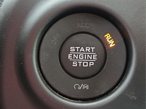 Used 2023 Jeep Gladiator Rubicon w/ LED Lighting Group AWD/4WD image 21