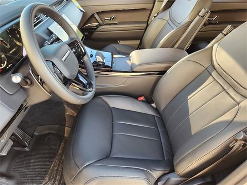 New 2026 Land Rover Range Rover Sport Dynamic SE image 9