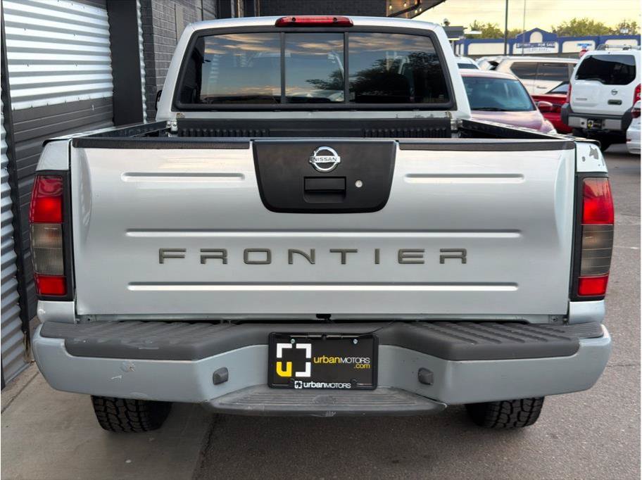 Used 2001 Nissan Frontier XE AWD/4WD image 8