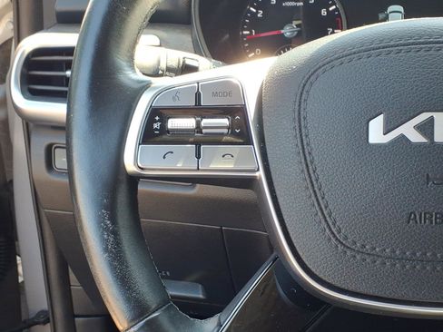 Used 2022 Kia Telluride SX w/ SX Prestige Package image 19