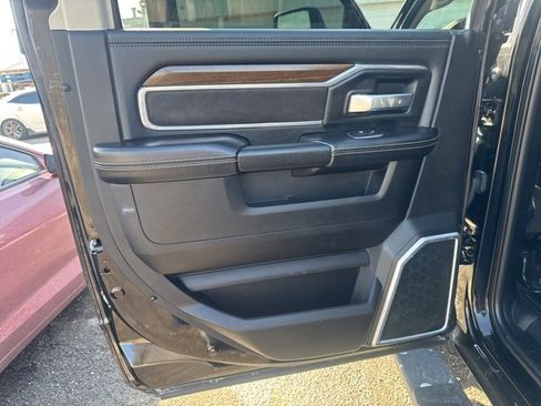 Used 2024 RAM 2500 Laramie image 12