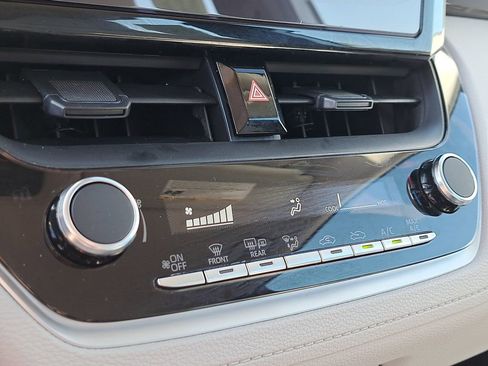 Certified 2025 Toyota Corolla Cross L image 22