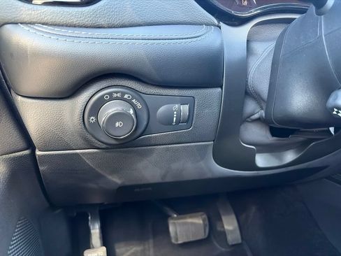 Used 2022 Dodge Durango GT AWD/4WD image 36