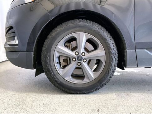 Used 2023 Ford Edge SEL w/ Sport Appearance Package AWD/4WD image 6