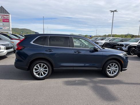 Used 2025 Honda CR-V EX image 5