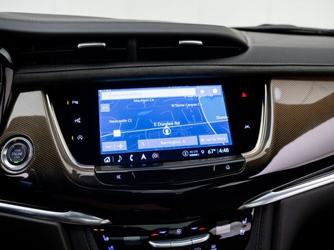 Certified 2025 Cadillac XT6 Sport w/ Platinum Package AWD/4WD image 30