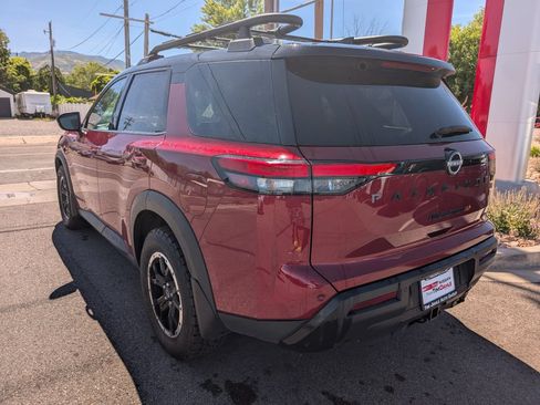 Used 2023 Nissan Pathfinder Rock Creek AWD/4WD image 6