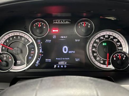 Used 2017 RAM 1500 Laramie image 23