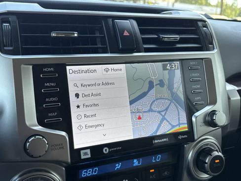 Used 2023 Toyota 4Runner Limited AWD/4WD image 21