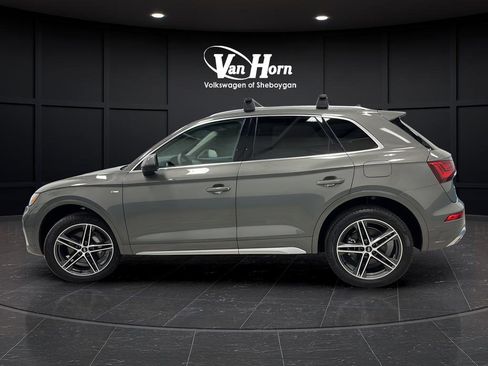 Used 2024 Audi Q5 e Premium w/ Convenience Package AWD/4WD image 4