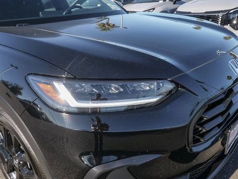 Used 2025 Honda HR-V Sport image 12