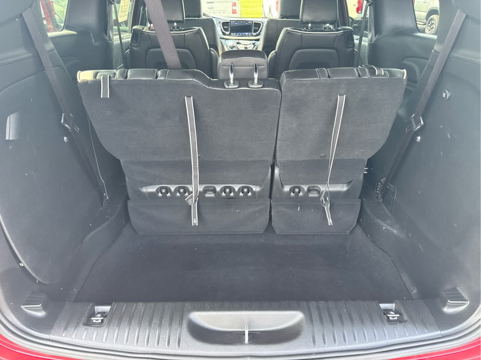 Used 2026 Chrysler Pacifica Limited w/ S Appearance Package FWD image 35