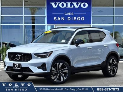 New 2026 Volvo XC40 B5 Ultra w/ Climate Package